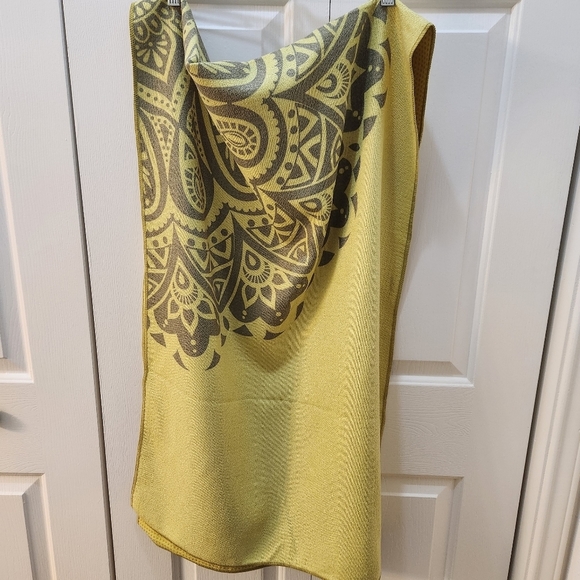 Marrakesh Collection Yoga Towel NWOT Chartreuse with Gray 24"x68" - Picture 6 of 11